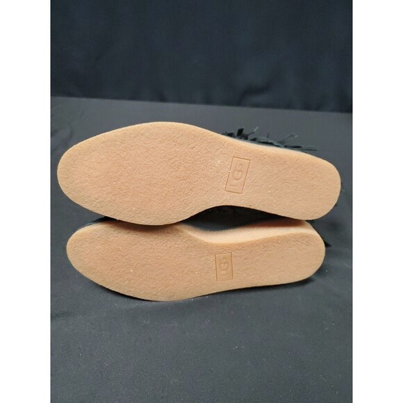 Ugg Caleb Bootie Women's SZ 7.5 Black Suede Tassel Fringe Moccasin Ankle Wedge - Picture 6 of 6